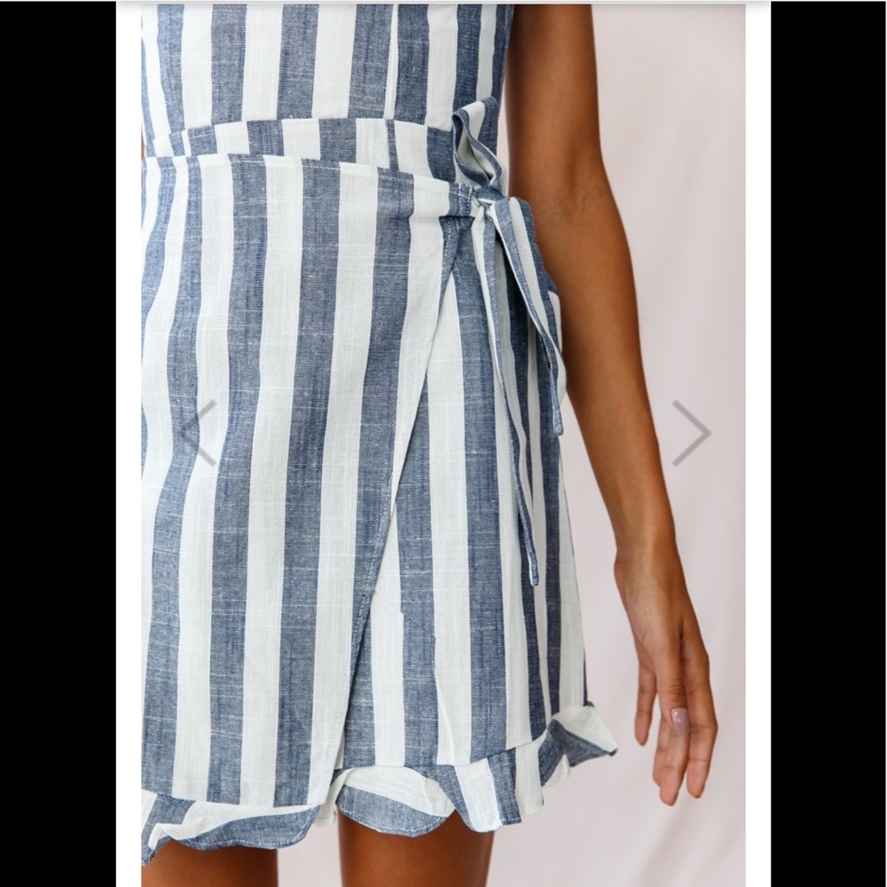 Saints + Secrets Stripes Denim Sweetheart Faux Wrap Dress Blue White Ruffle Mini - Picture 6 of 15